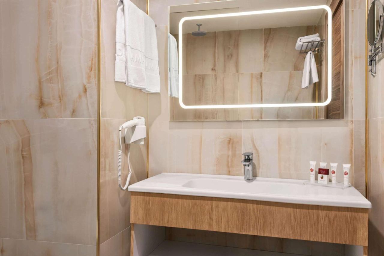 Ramada By Wyndham Nigde Hotel Ngoại thất bức ảnh