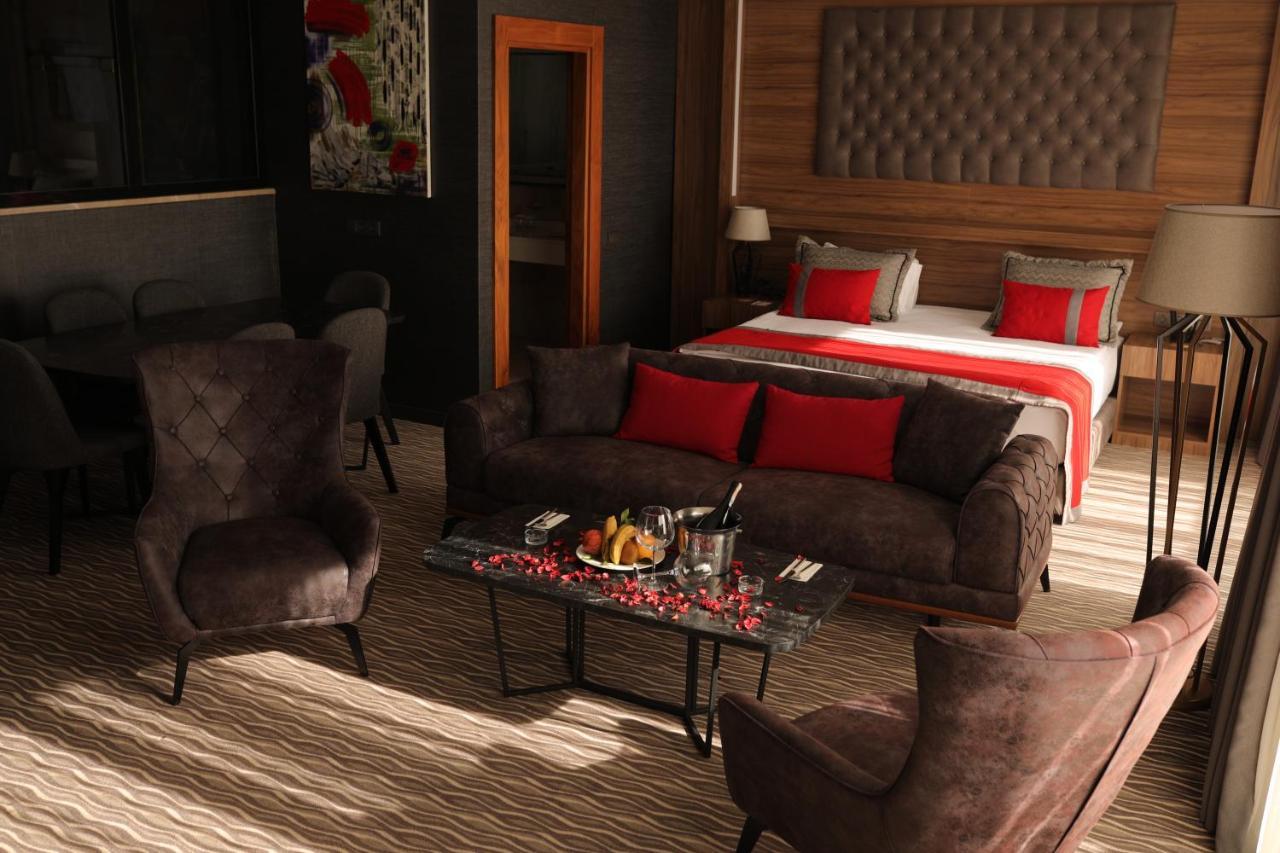 Ramada By Wyndham Nigde Hotel Ngoại thất bức ảnh