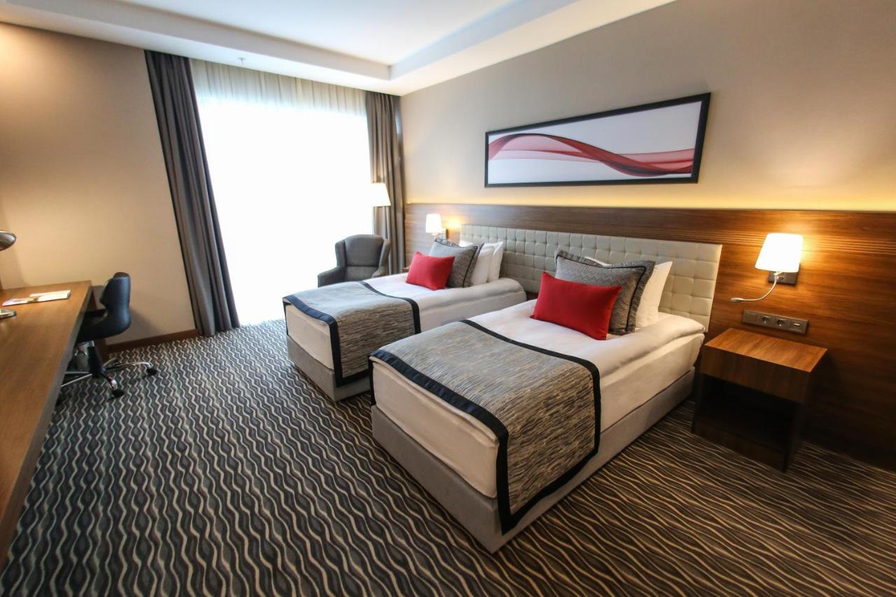 Ramada By Wyndham Nigde Hotel Ngoại thất bức ảnh